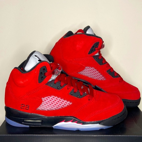 Air Jordan 5 Retro ⭐️ “Raging Bull” | 4.5 Y / 6 W | Red | #NWT #JulysCloset✨ - Picture 3 of 8